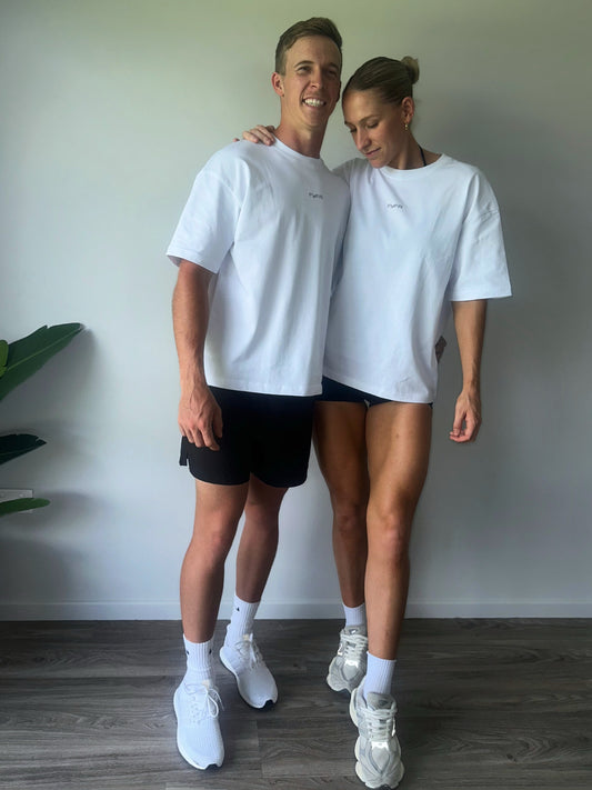 UNISEX OVERSIZED T-SHIRT (WHITE)