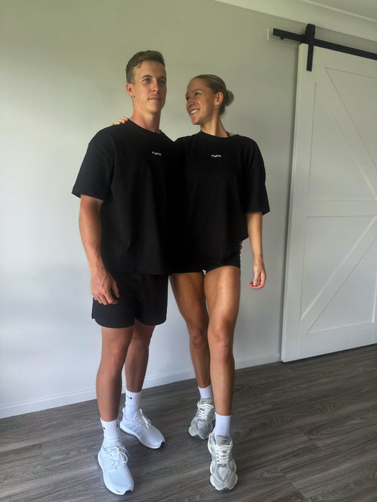 UNISEX OVERSIZED T-SHIRT (BLACK)